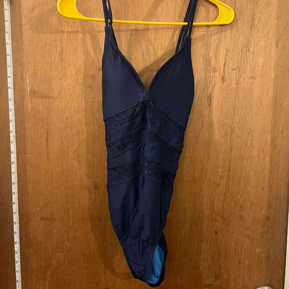 🐻Size S - Mossino - NWT - Navy w/Lace One-Piece Swimsuit